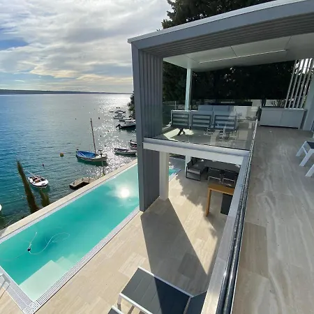 Od Moore Villa Starigrad Paklenica