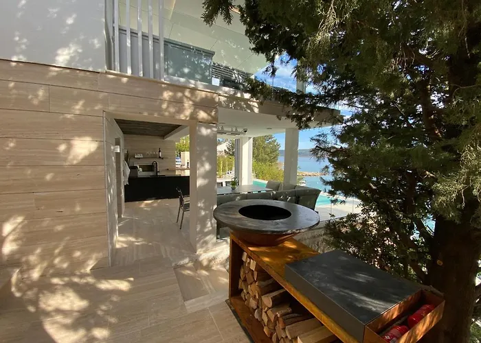 Od Moore Villa