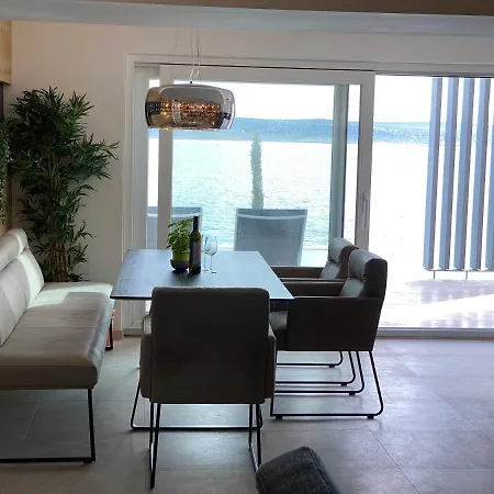 Od Moore * Starigrad Paklenica