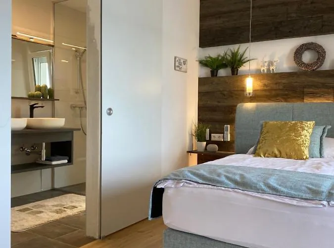 Od Moore Starigrad Paklenica